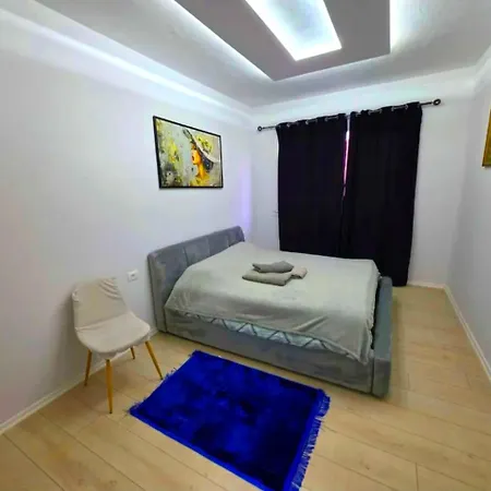Deas In 2 Apartment